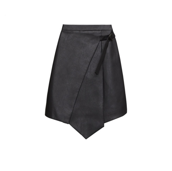 NWT BCBGMAXAZRIA Yulissa Pleather Faux-Wrap Skirt - Picture 2 of 3